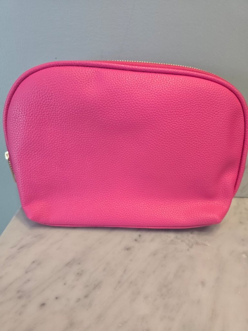 NWOT Neiman Marcus Organized Cosmetic Bag